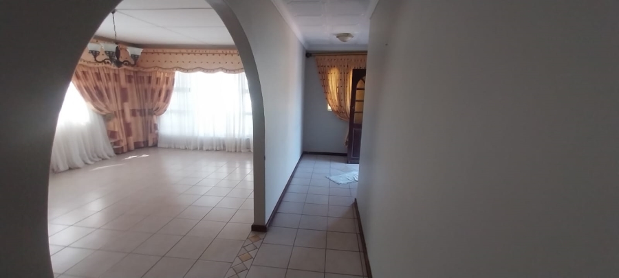 4 Bedroom Property for Sale in Beacon Bay Eastern Cape